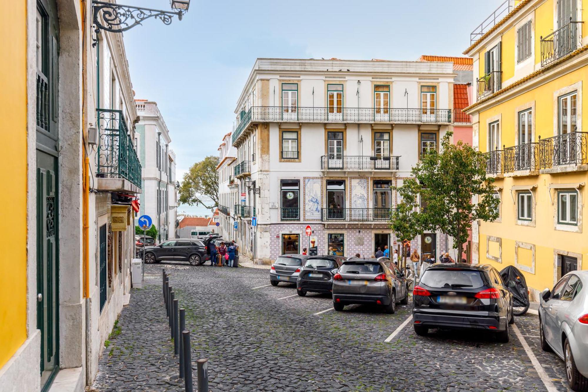 Sublime Apt Medieval Alfama Lisboa Eksteriør billede